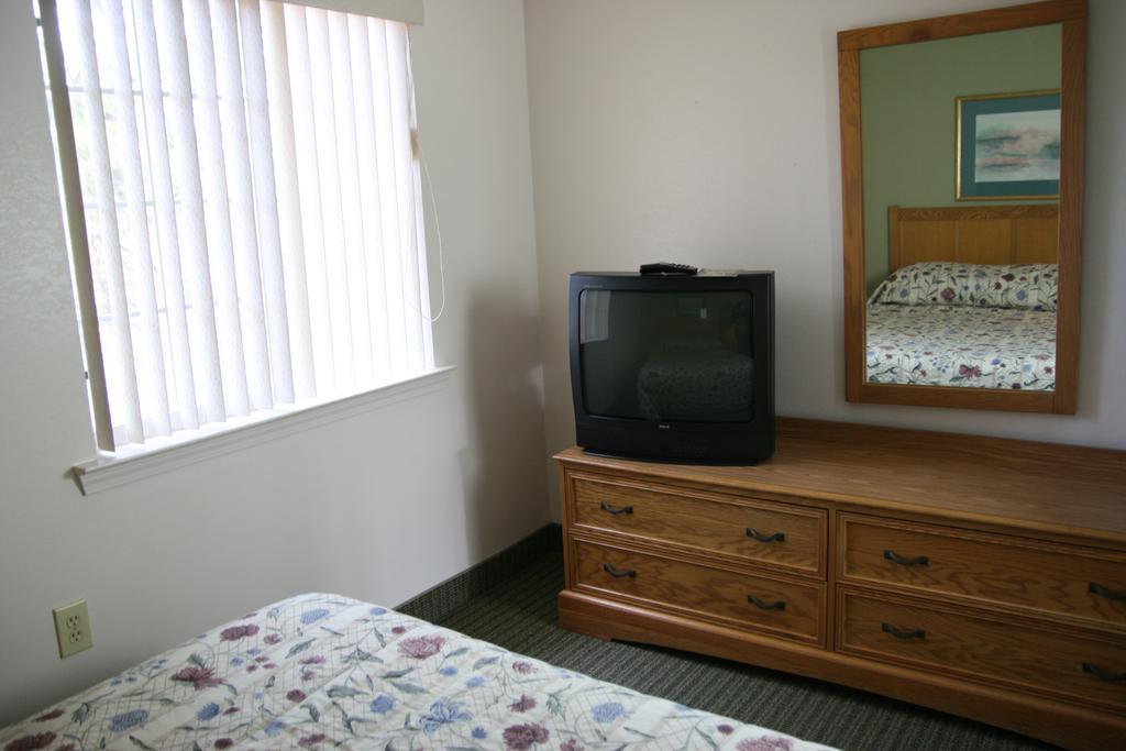 Affordable Suites Солсбери Экстерьер фото