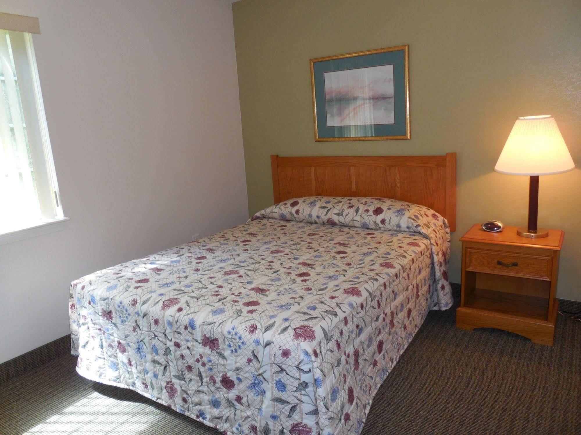 Affordable Suites Солсбери Экстерьер фото