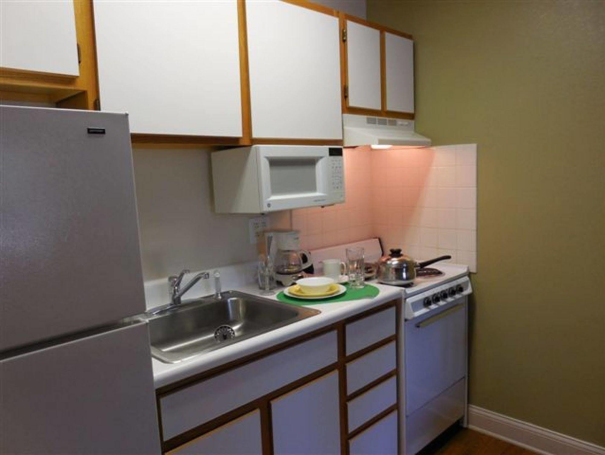 Affordable Suites Солсбери Экстерьер фото